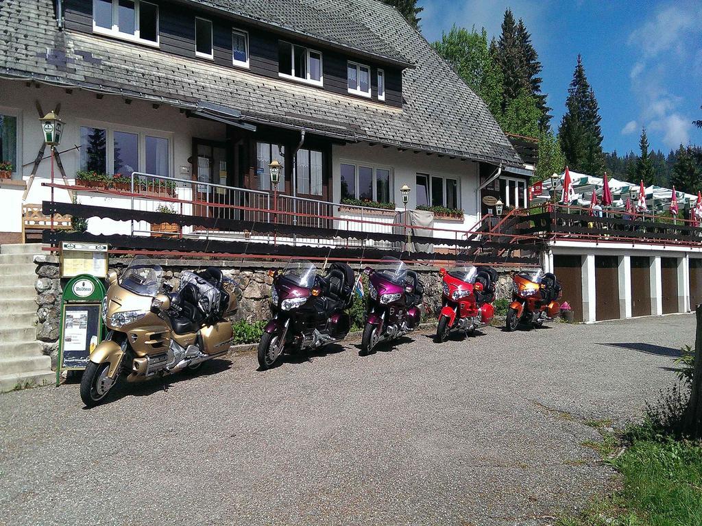 Klosterweiherhof Dachsberg im Schwarzwald エクステリア 写真